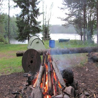 Camping med lejrbål